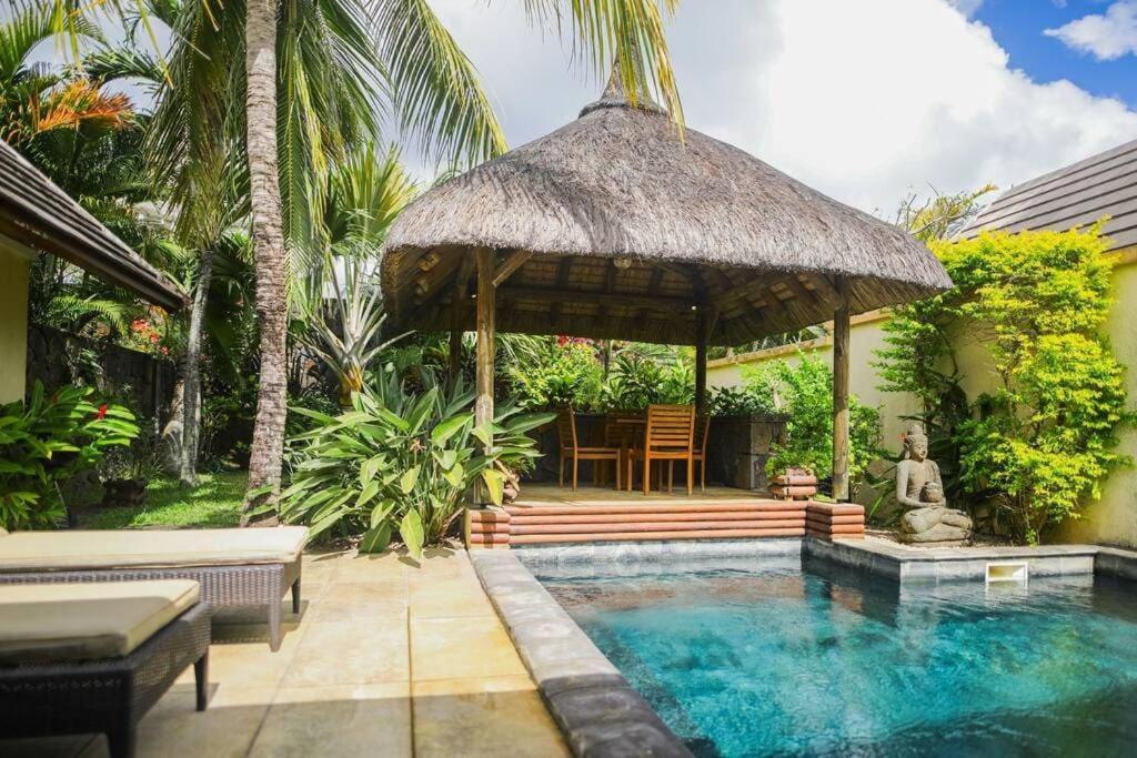 Villa Tropicale Balinaise Intimiste Grand Bay Exteriér fotografie